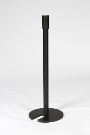 Stanchion with Black Retractable Belt