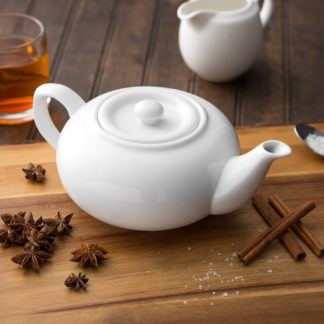 White China Teapot with Lid - 32 oz